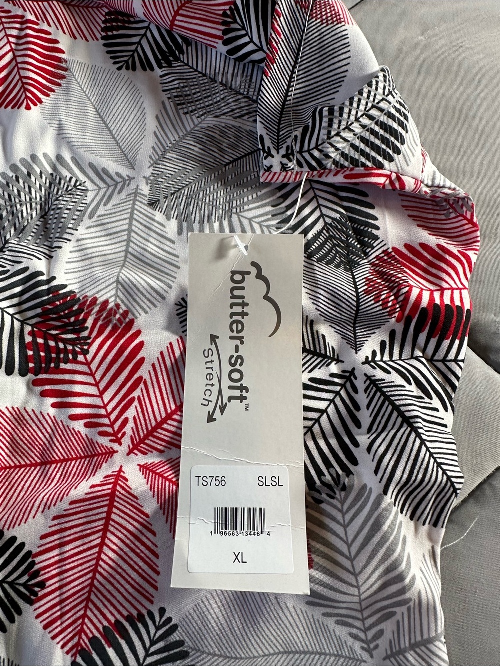 NWT Butter-Soft Stretch V-Neck Leaf Print Scrub Top — Pink & Gray XL - Picture 2 of 12